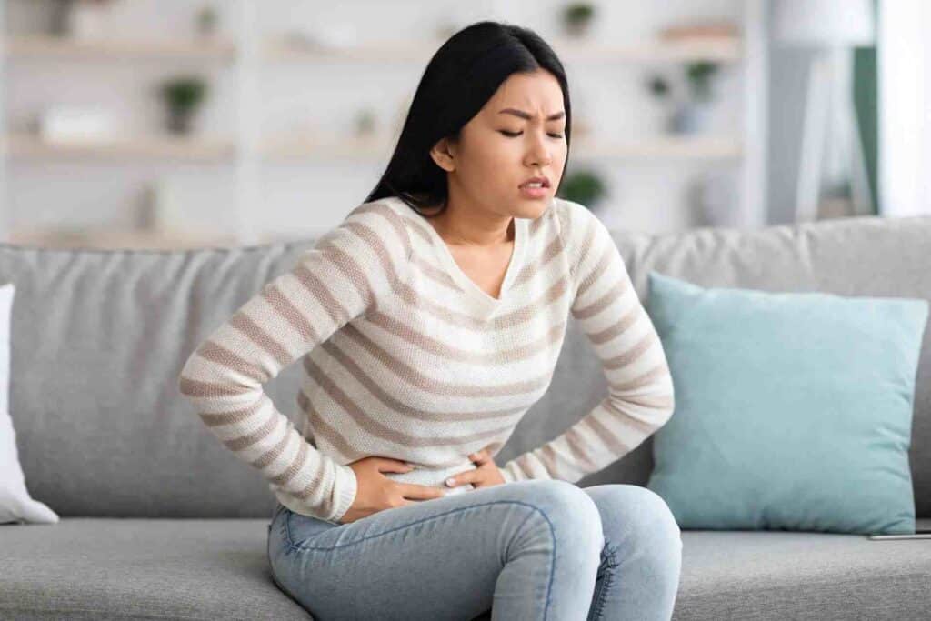 Relatyv - Early Signs Of Endometriosis You Need To Watch Out For