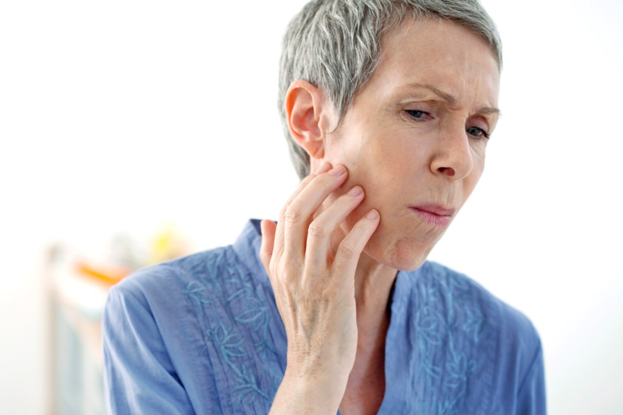 Jaw Locking Symptoms, Causes, And Treatments