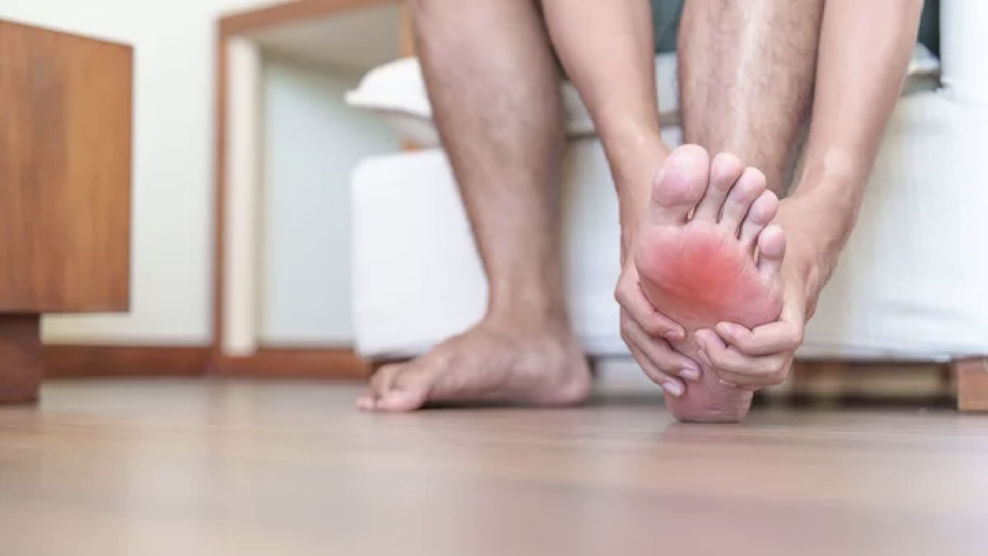 Relatyv - Does Plantar Fasciitis Cause Swelling?