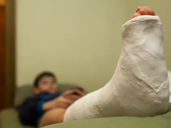 Relatyv - Bone Fracture